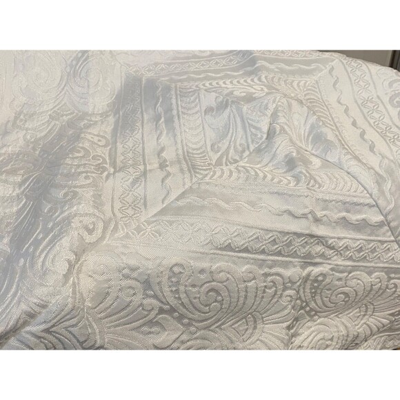 NIP J Queen New York White Euro Sham (1) EPIC 26" x 26" Jacquard Satin Sheen $85 - Picture 7 of 10